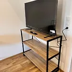 Modernes City-apartment Mit Parkplatz In דירה