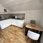 דירה Modernes City-apartment Mit Parkplatz In