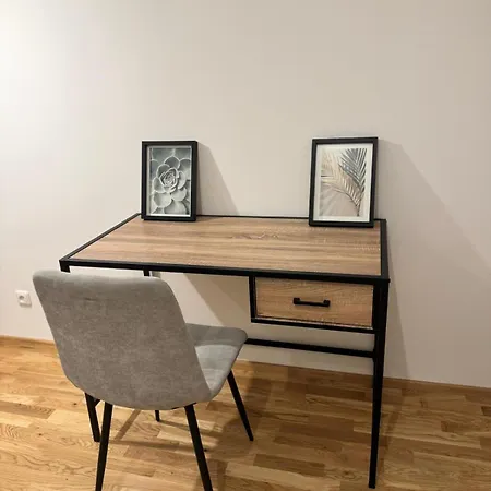 Modernes City-apartment Mit Parkplatz In * Steyr