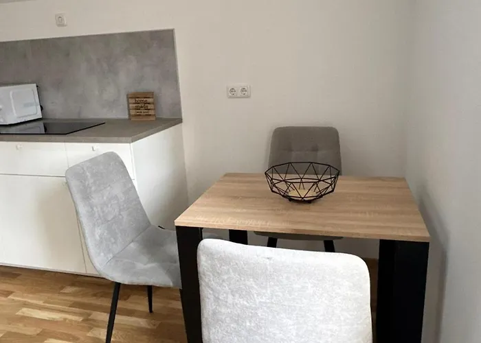 Modernes City-apartment Mit Parkplatz In * Steyr
