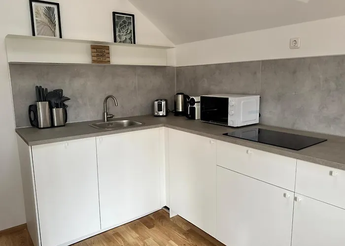 Modernes City-apartment Mit Parkplatz In Apartamento *