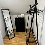 Apartman Modernes City-apartment Mit Parkplatz In Steyr