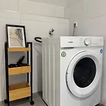 Apartman Modernes City-apartment Mit Parkplatz In Steyr