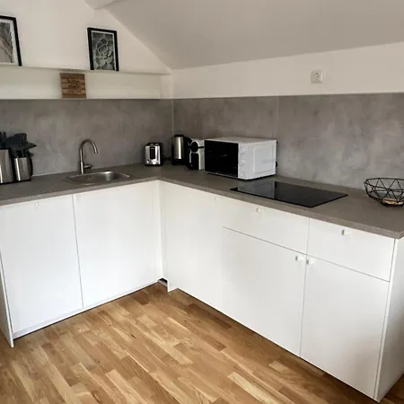Modernes City-apartment Mit Parkplatz In Lejlighed