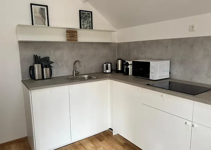 Modernes City-apartment Mit Parkplatz In Апартаменты Штайр